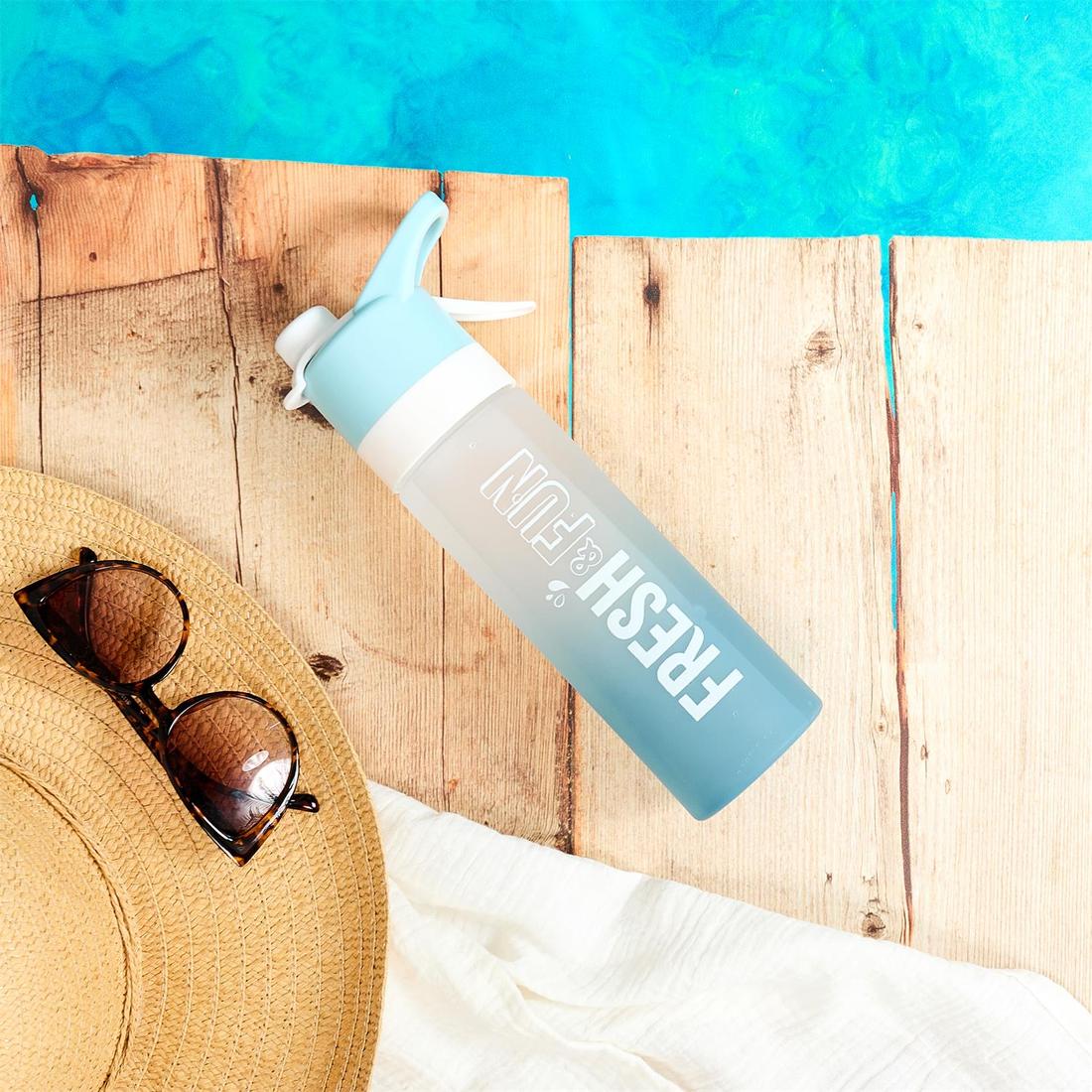 Waterfles FRESH & FUN 70cl met nevelfunctie Ass. Waterfles FRESH & FUN 70cl met nevelfunctie Ass.