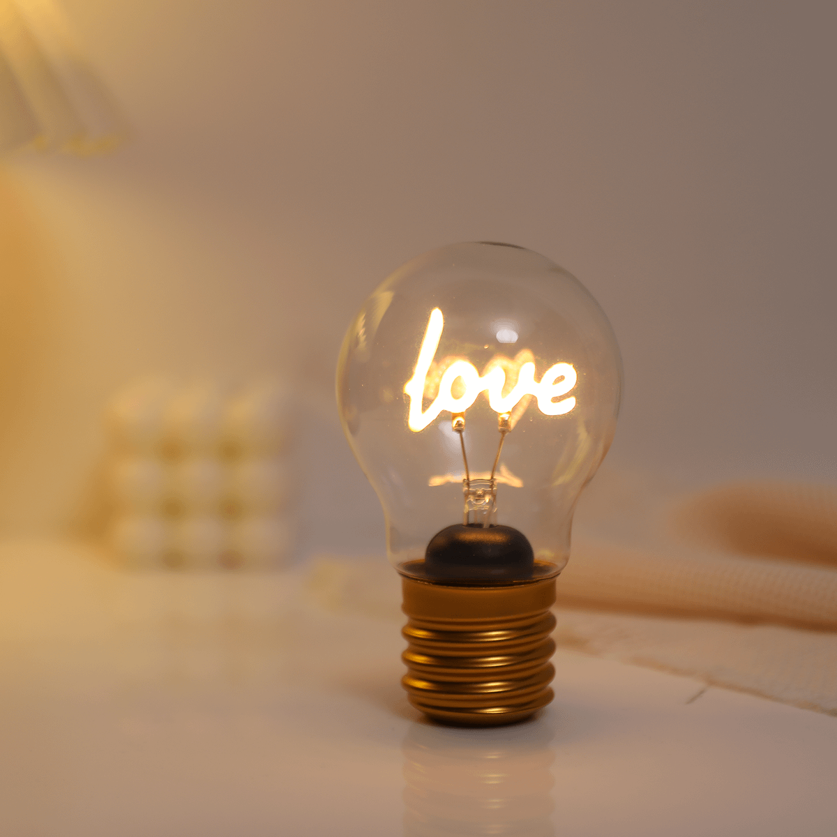 Tafellamp BULB Love