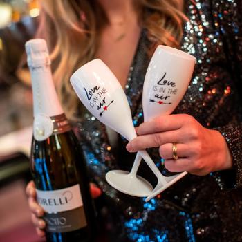 Champagneglas LOVE IS IN THE AIR 100ml Wit Champagneglas LOVE IS IN THE AIR 100ml Wit