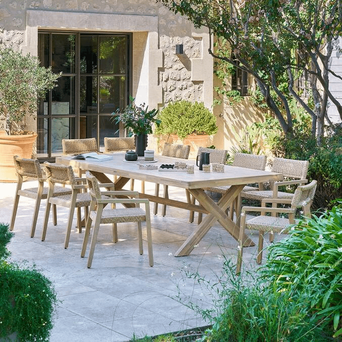SET: Tuintafel CAMPANIA + 10x tuinstoel PALERMO Eucalyptus FSC® gecertifieerd