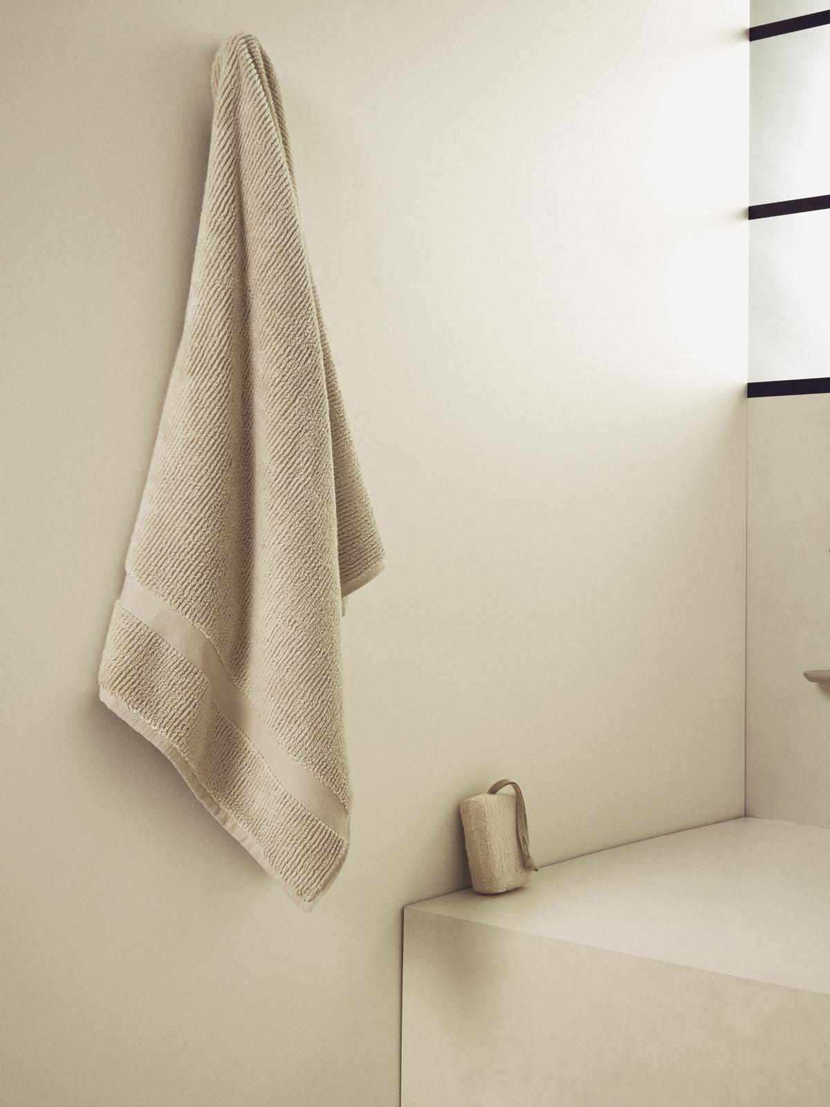Badhanddoek Olvira Beige 70 x 140 cm