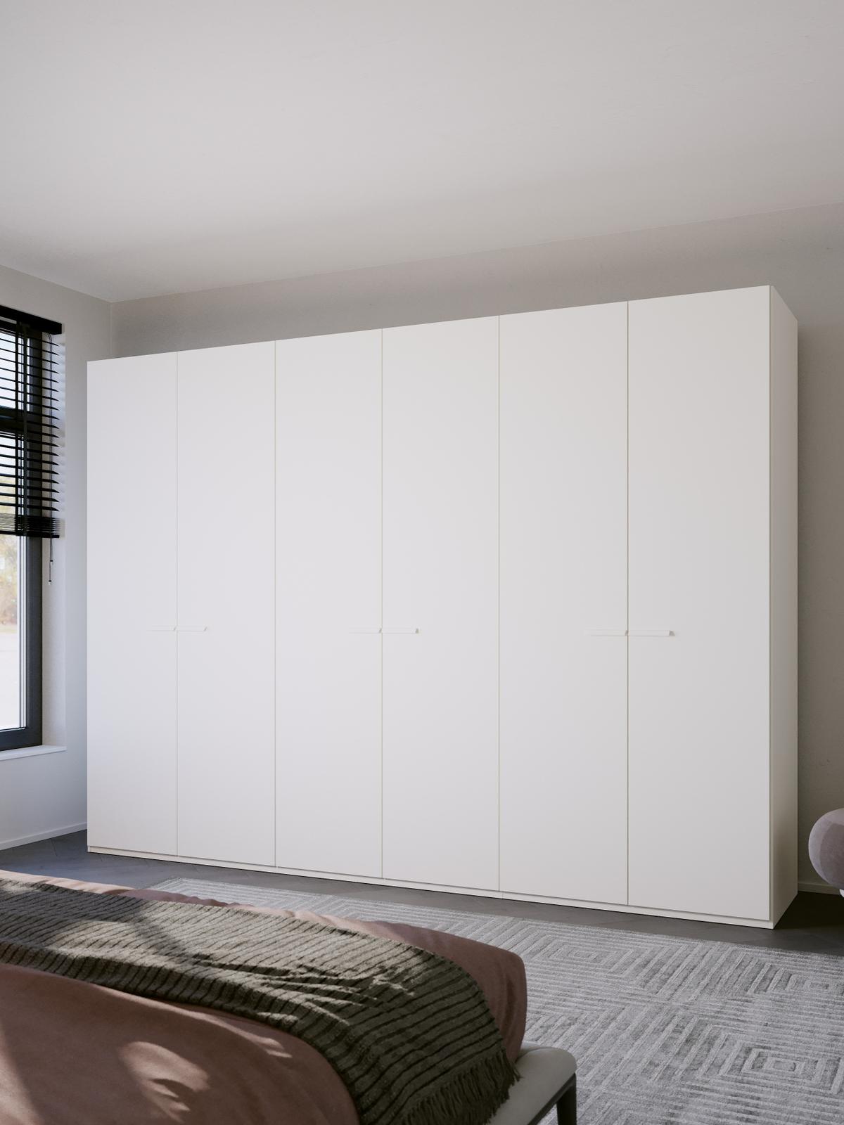 Draaideurkleerkast Sovita Alpinewit B300