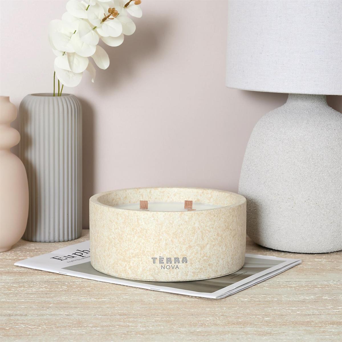 Geurkaars TERRA NOVA L Beige