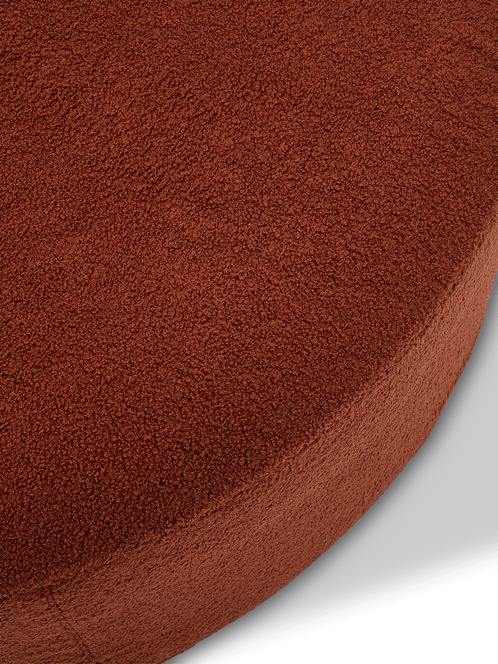 Kaeli voetenbankhoes in terracotta bouclé ⌀120 cm