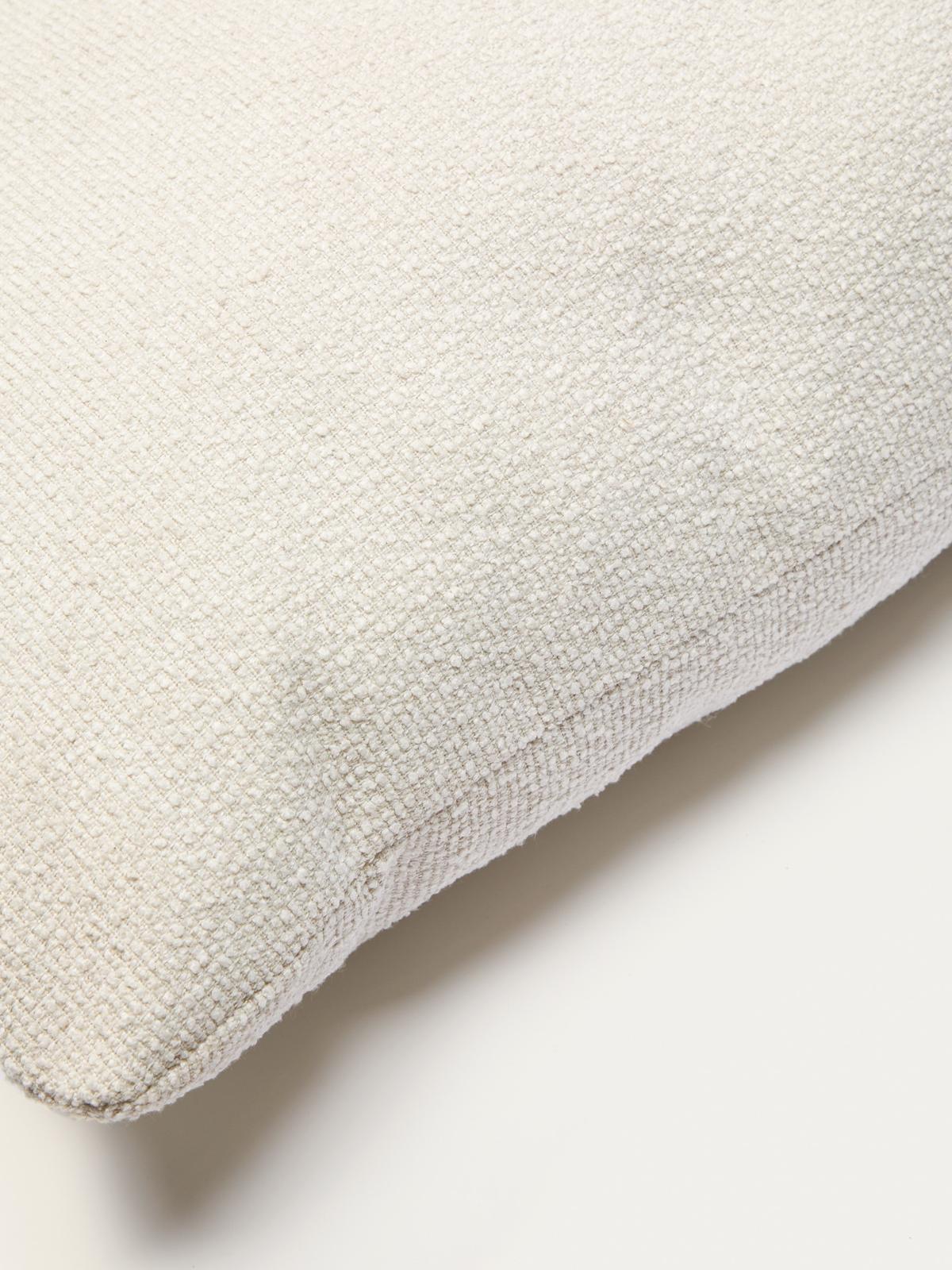 Martina kussen in ecru chenille 47 x 36 cm