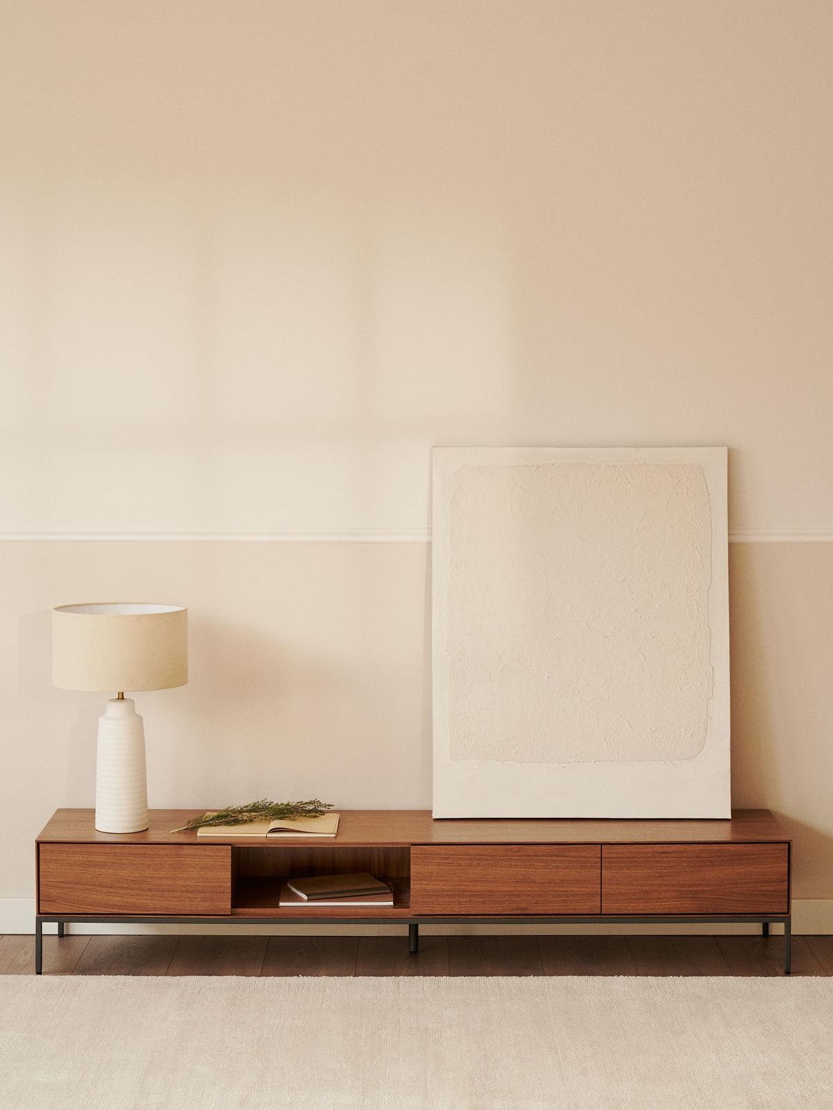 Vedrana TV-meubel met 3 laden in walnootfineer met zwarte stalen poten, 195 x 35 cm