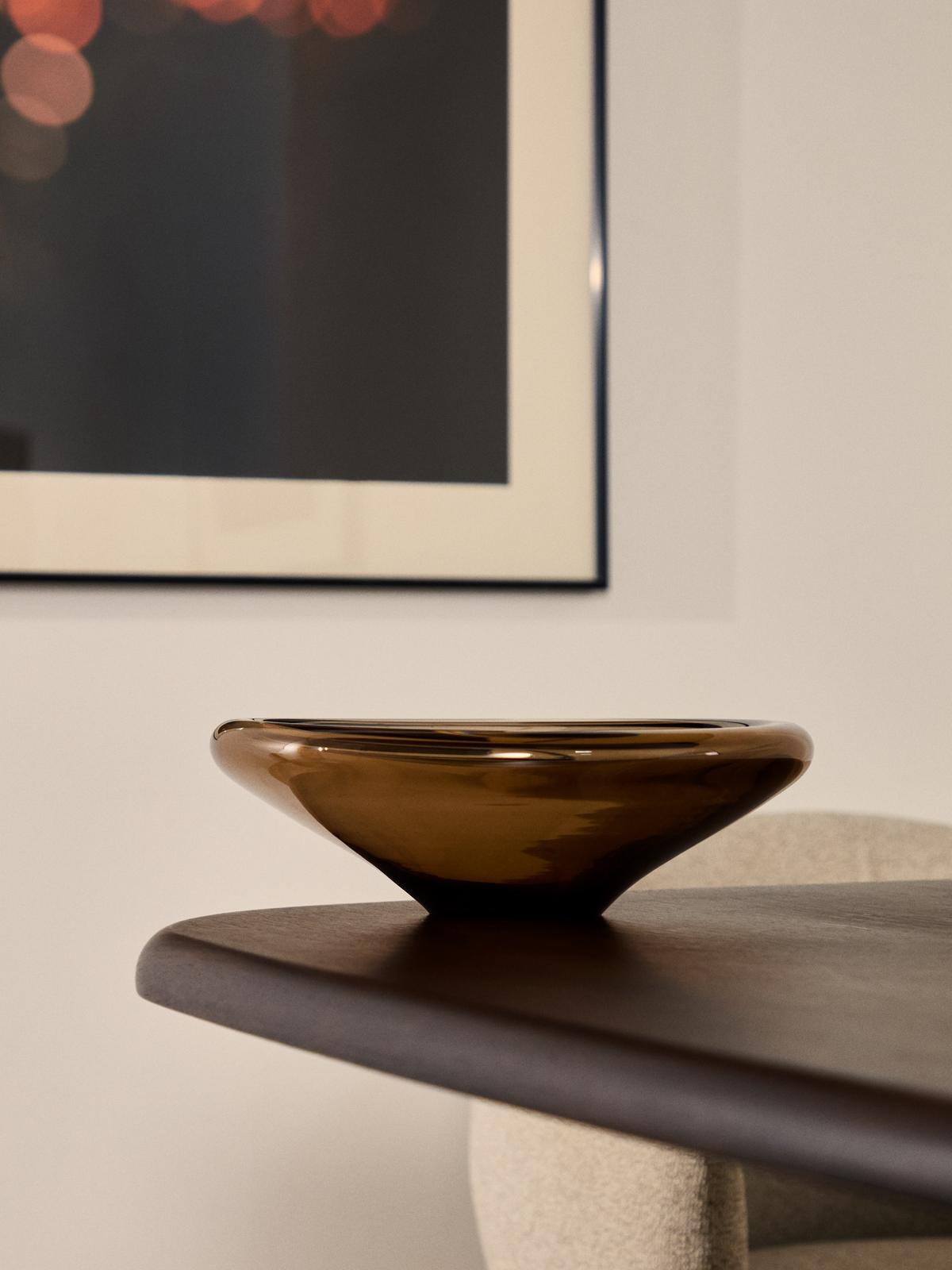 Schaal Zolira van bruin glas ⌀31 cm