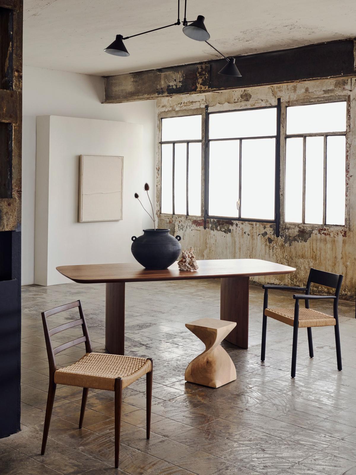Litto tafel van walnootfineer 240 x 100 cm