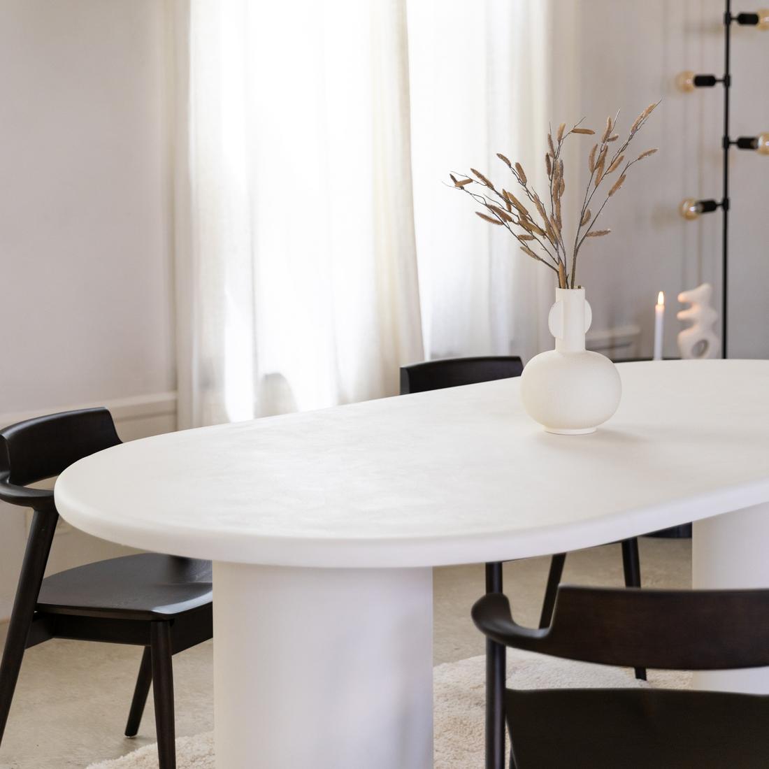 Eettafel ITHAKA Ovaal 220x110 Microcement Kolompoot Eettafel ITHAKA Ovaal 220x110 Microcement Kolompoot