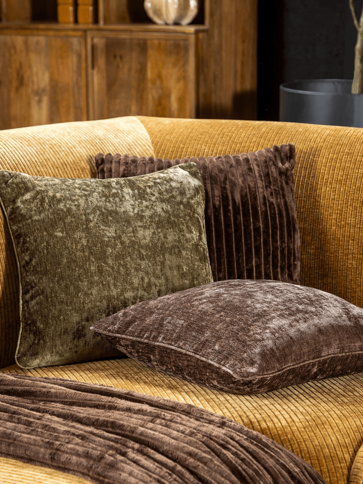 Kussen Lewy Military Olive 60 x 60 cm