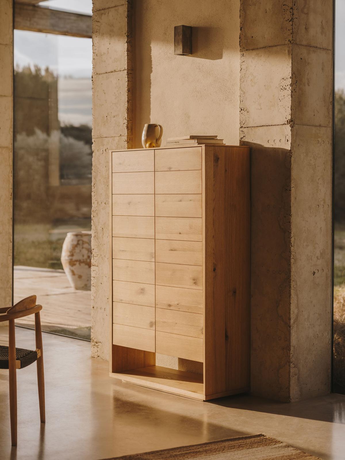 Alguema hoge buffetkast 2 deuren in eiken fineer met natuurlijke afwerking 100 x 163,5 cm