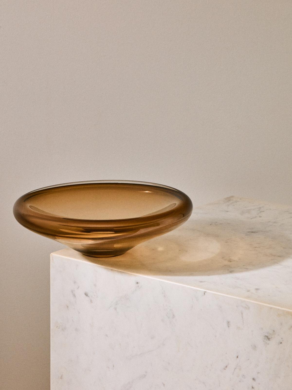 Schaal Zolira van bruin glas ⌀31 cm