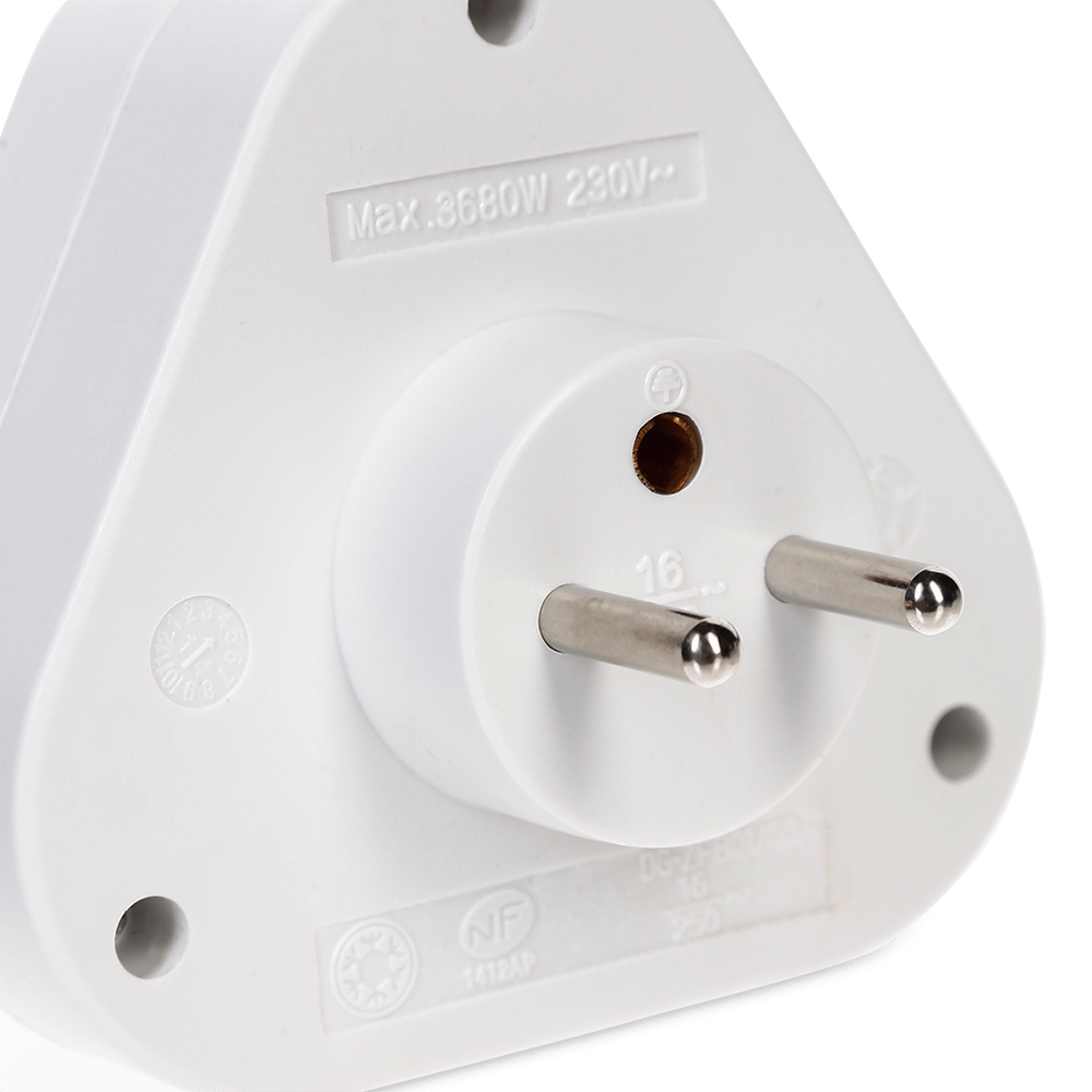 Stekkerblok ELECTRIK 3Del. Stekkerblok ELECTRIK 3Del.