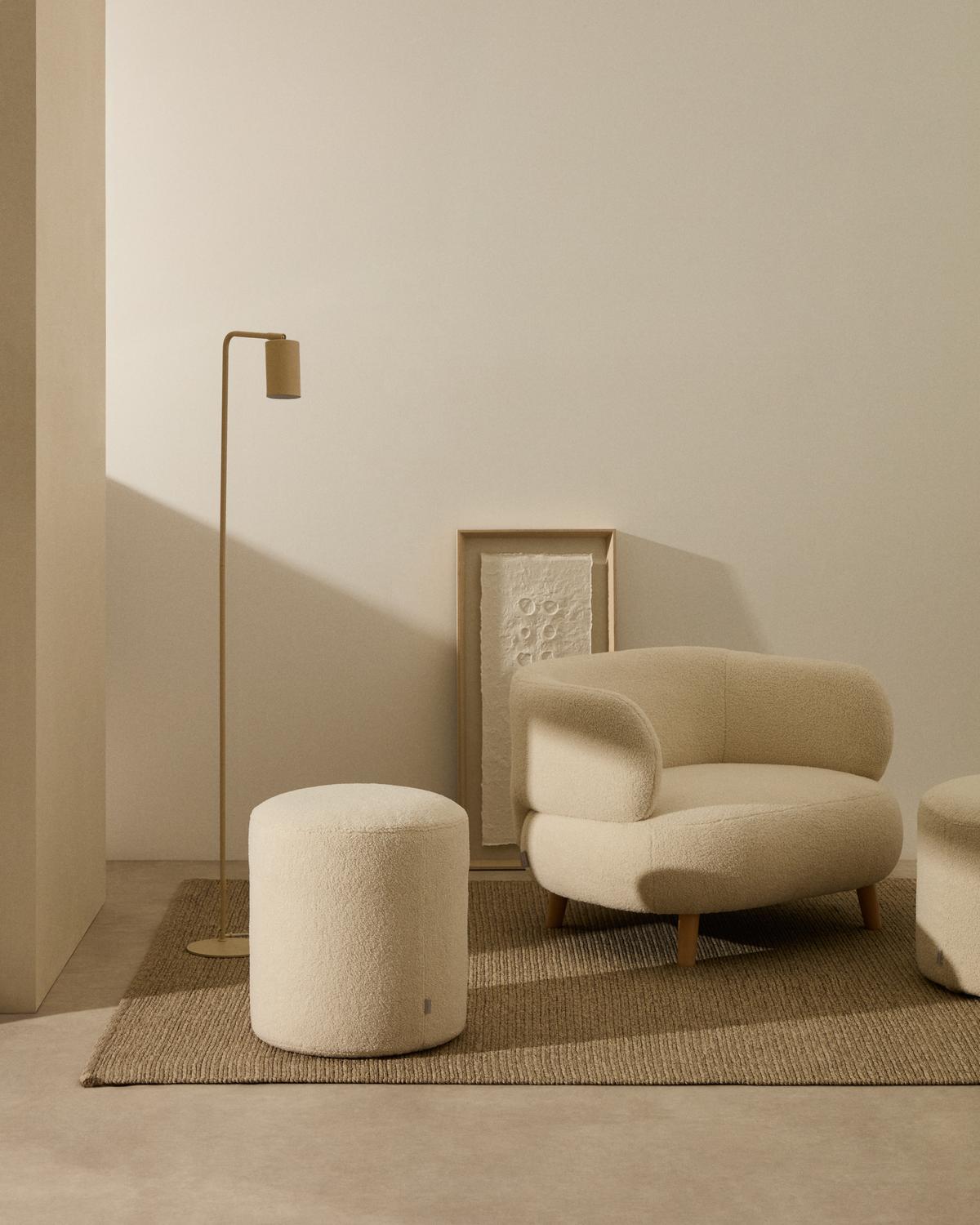 Kaeli voetenbank met afneembare hoes in ecru bouclé ⌀43 cm