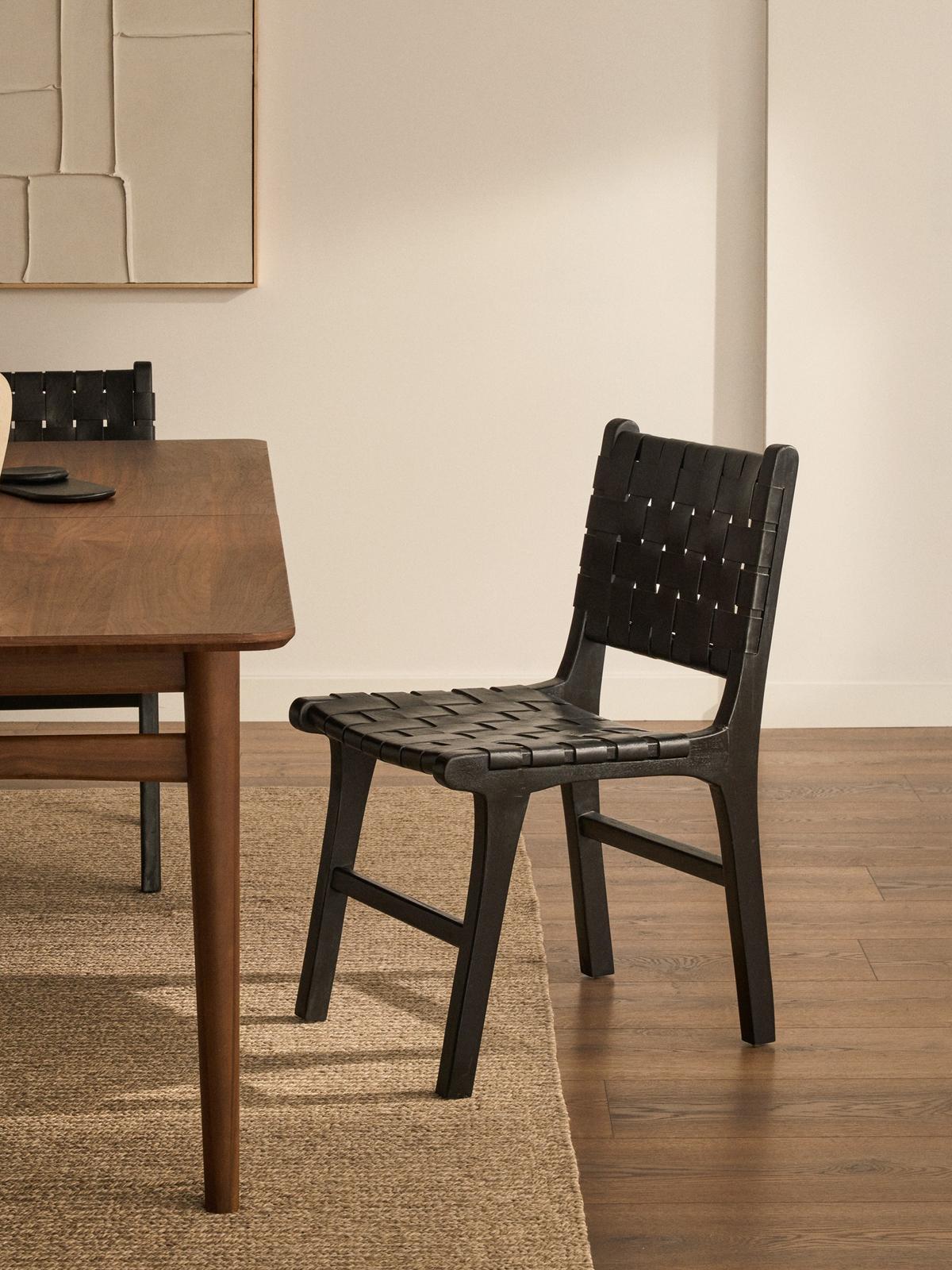 Calixta Stoel - van leer en massief mahoniehout met zwarte afwerking