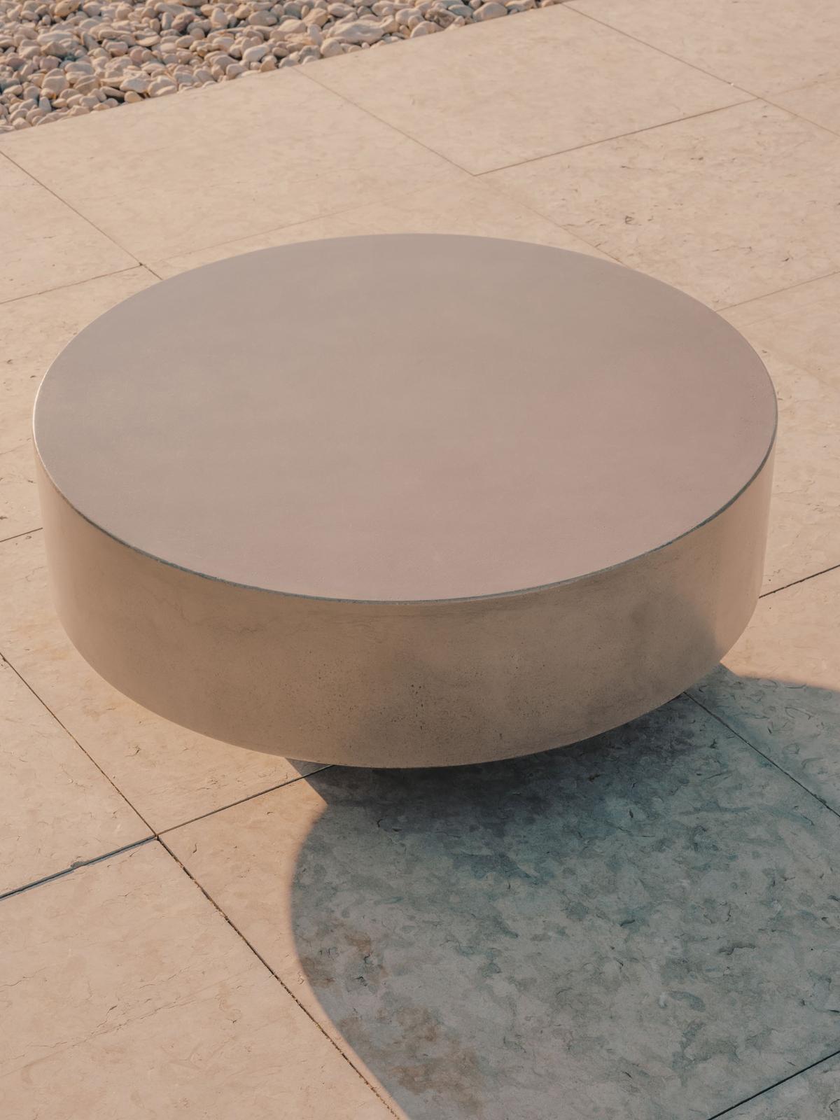 Ronde salontafel Garbet in cement ⌀80 cm