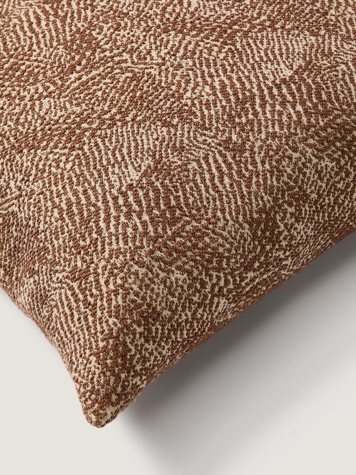 Junie kussenhoes van bruin-beige katoen jacquard 50 x 50 cm
