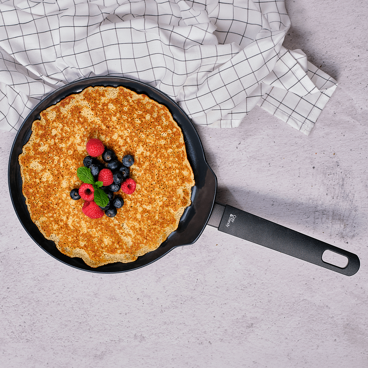 Pannenkoekenpan FULL BLACK Aluminium Zwart