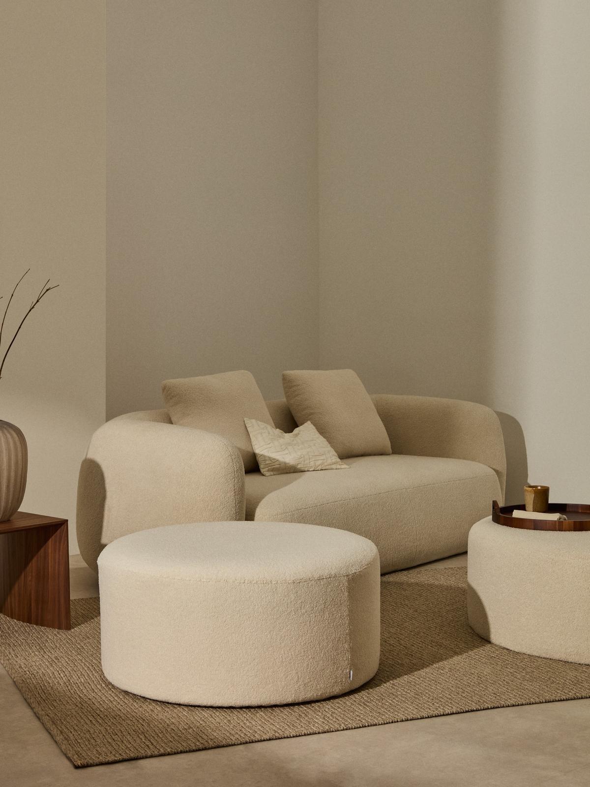 Kaeli voetenbank met afneembare hoes in ecru bouclé ⌀90 cm