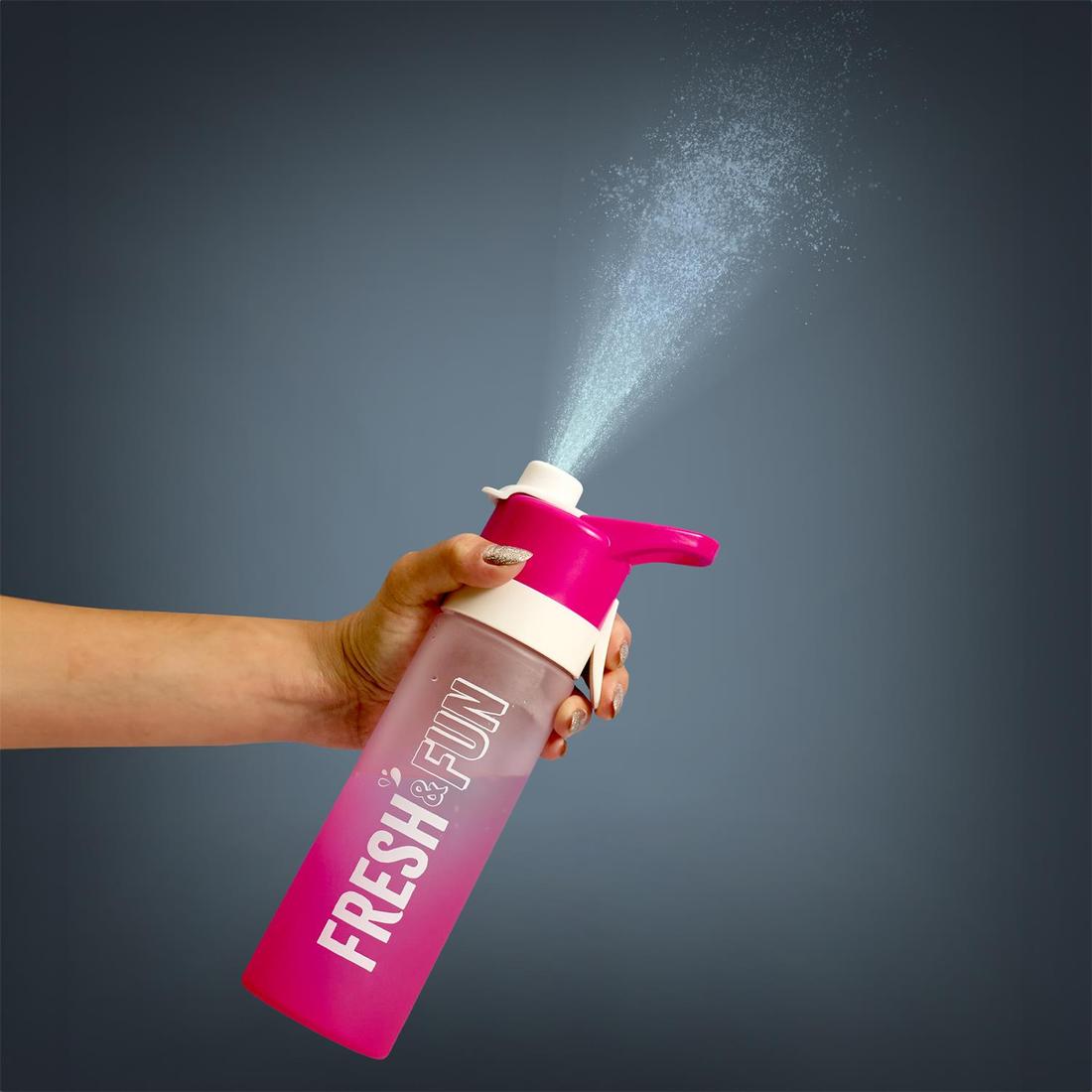 Waterfles FRESH & FUN 70cl met nevelfunctie Ass. Waterfles FRESH & FUN 70cl met nevelfunctie Ass.